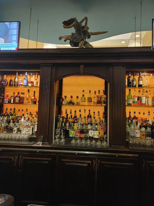 Lorenzo’s Restaurant, Bar & Cabaret Picture 7