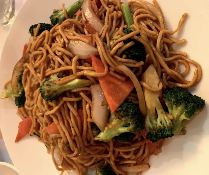 Peking Taste Chinese and Thai Restaurant Picture 4