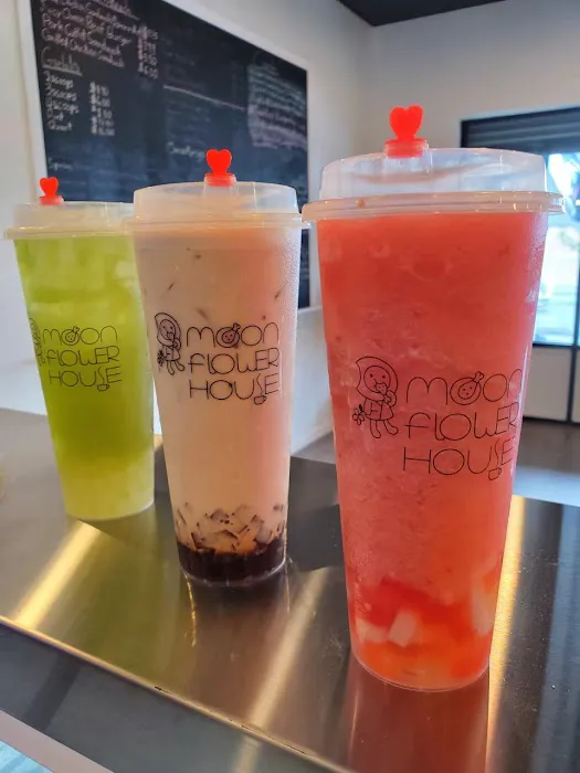 Moon & Flower House (Staten Island) Picture 4