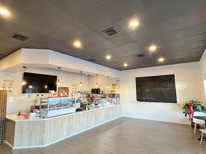 Moon & Flower House (Staten Island) Picture 8