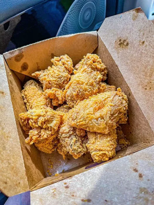 Moon & Flower House (Staten Island) Picture 5