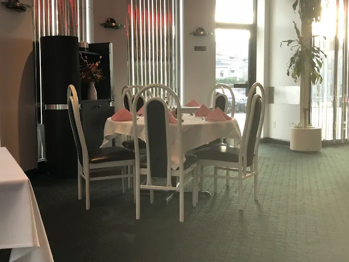 Crown Palace Picture 8