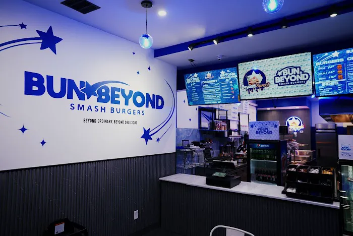 Bun & Beyond Smashburgers Picture 6