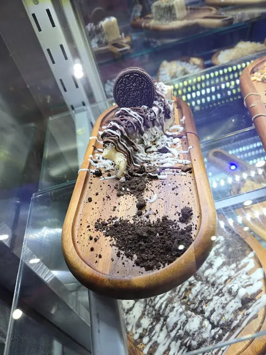 Bun & Beyond Smashburgers Picture 3