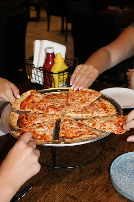 Cherries Sports Bar and Grill Picture 4