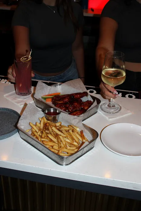 Cherries Sports Bar and Grill Picture 2