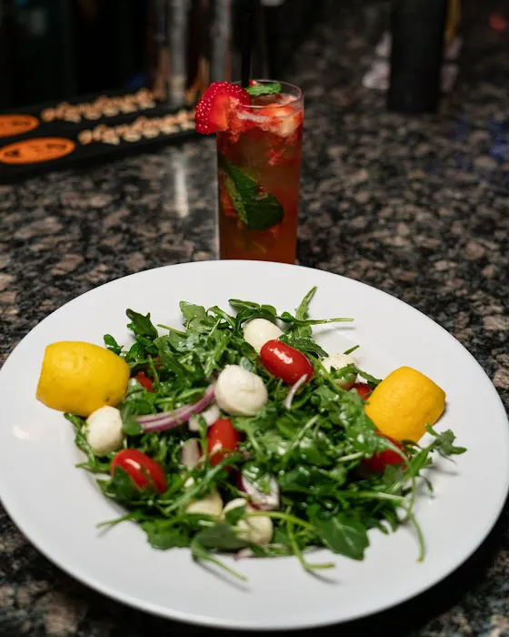 Bardi's Bar and Grill Picture 9