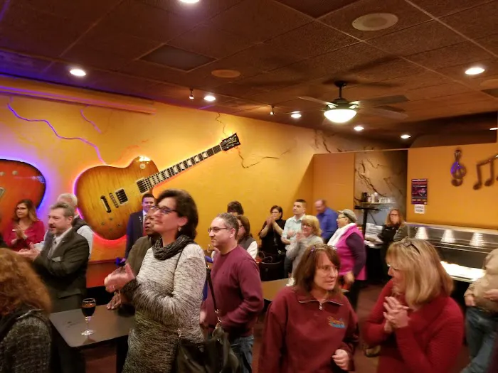 Bardi's Bar and Grill Picture 8