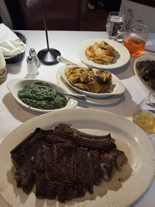 Wayne Steakhouse Picture 6