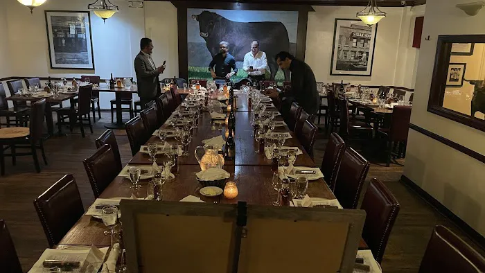 Wayne Steakhouse Picture 10