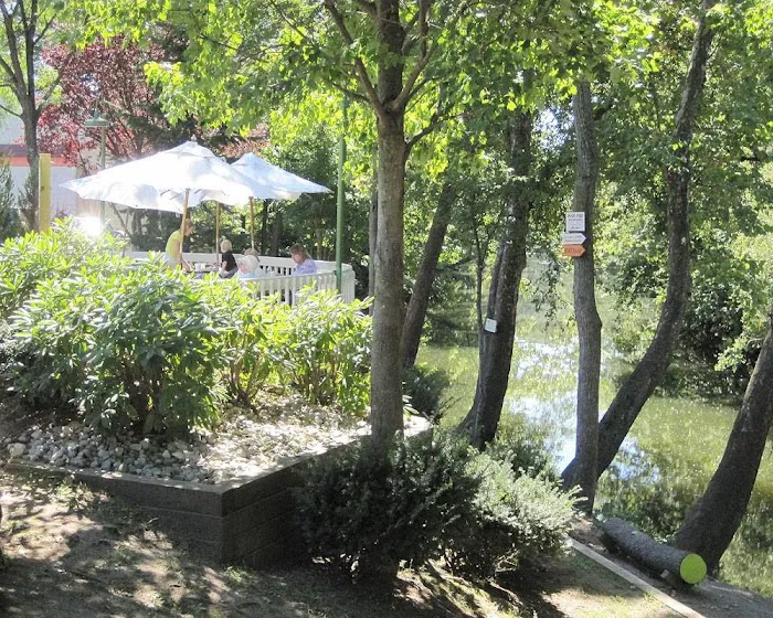 McCobb's Restaurant & Gelotti Ice Cream Bar Picture 9