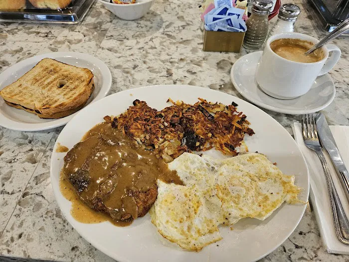 Pompton Queen Diner & Restaurant Picture 8