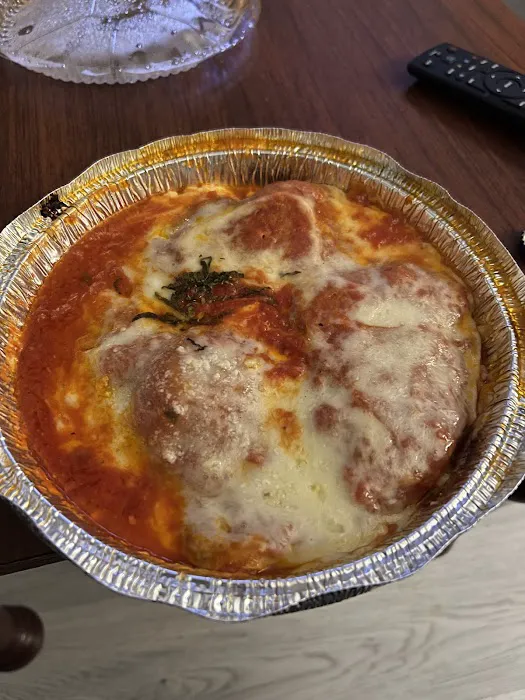 Ameti's Pizza Restaurant Picture 5