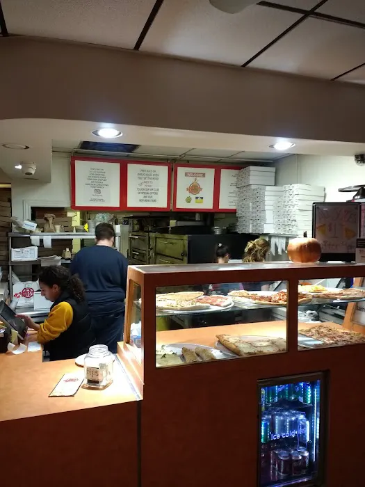 Ameti's Pizza Restaurant Picture 1