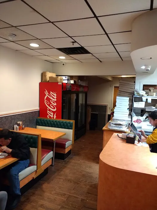 Ameti's Pizza Restaurant Picture 3