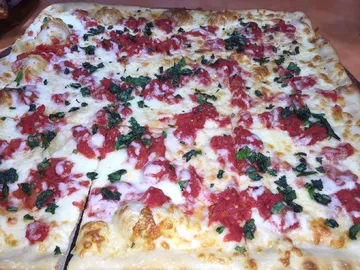 Ameti's Pizza Restaurant Picture 2