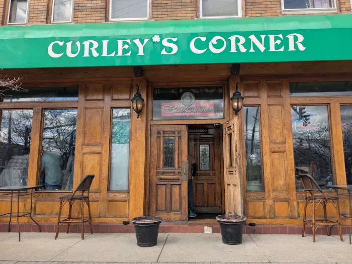 Curley's Corner Picture 4