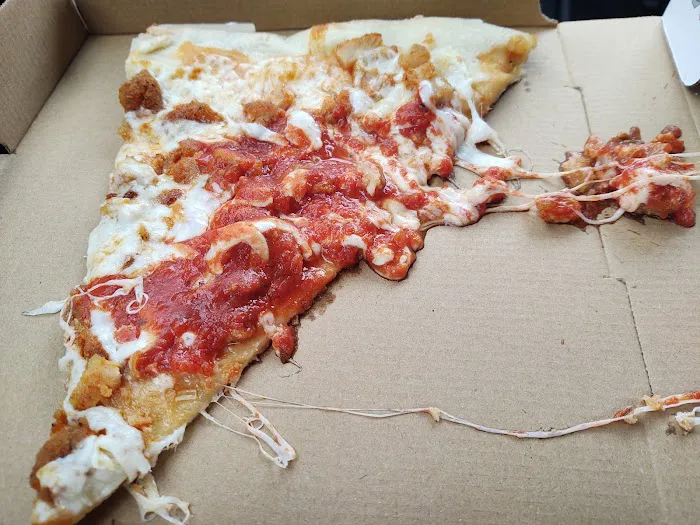 Mama Mia’s Pizzeria Restaurant Deli Picture 6