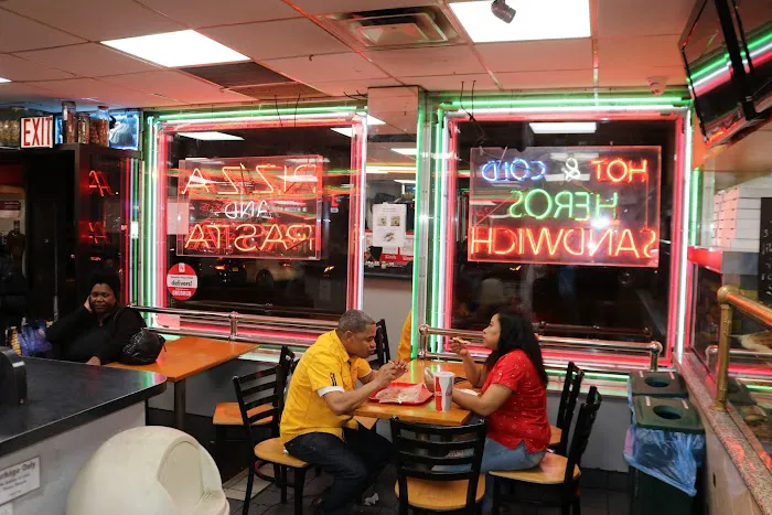 Broadway Pizza & Pasta Picture 2