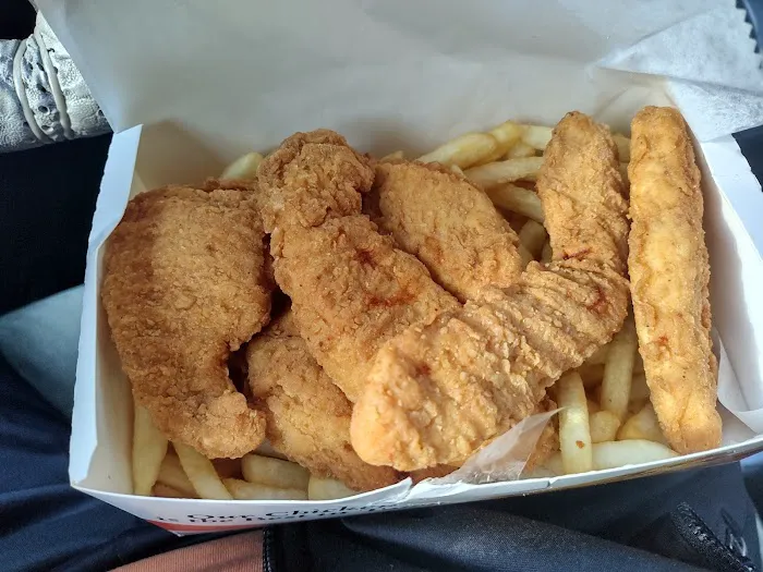 Bella Chicken And Burger Picture 10