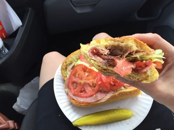 A&J's Lunch Wagon Picture 6