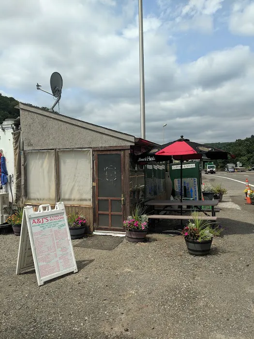 A&J's Lunch Wagon Picture 9