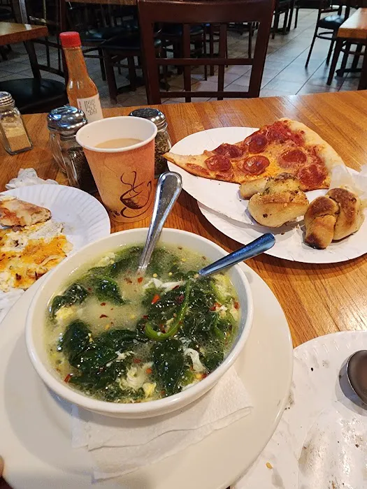 Tony's Pizza Picture 2