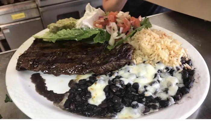 Tony's Pizza Picture 4