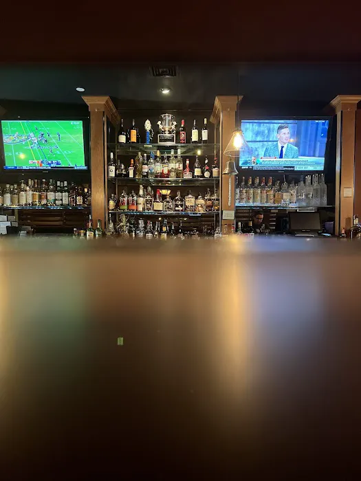 Mack's American Bar & Grill Picture 4