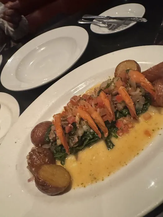 Mack's American Bar & Grill Picture 9