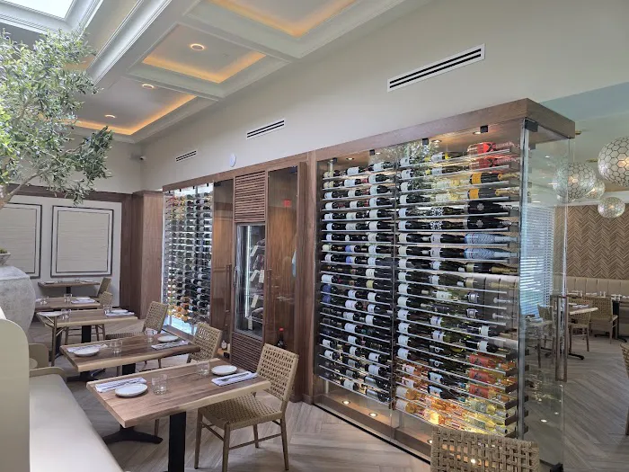 OLIVO MEDITERRANEAN FARE Picture 3