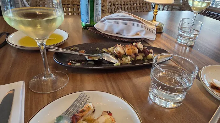 OLIVO MEDITERRANEAN FARE Picture 9