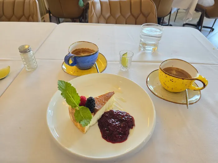 OLIVO MEDITERRANEAN FARE Picture 4