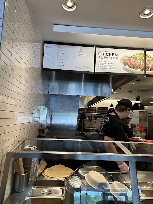 Chipotle Mexican Grill Picture 7