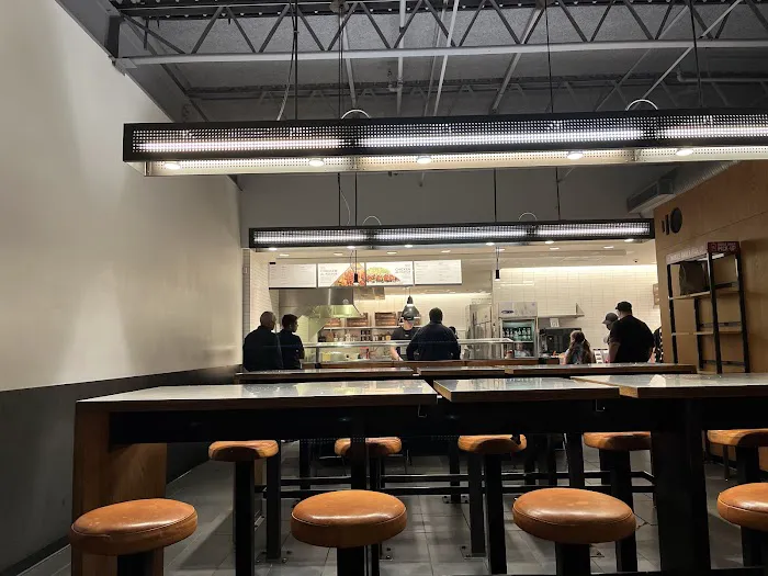 Chipotle Mexican Grill Picture 2