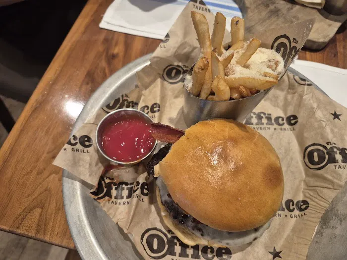 The Office Tavern Grill Picture 4