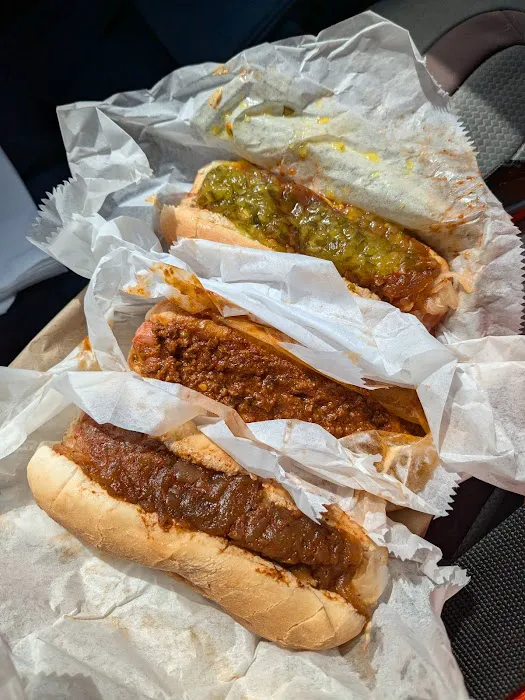 Chris' Red Hots (Store) Picture 5