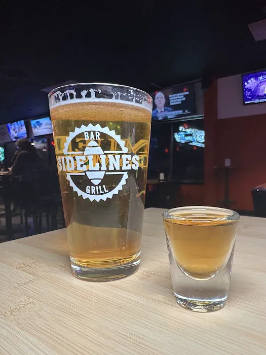 Sidelines Bar & Grill Picture 10