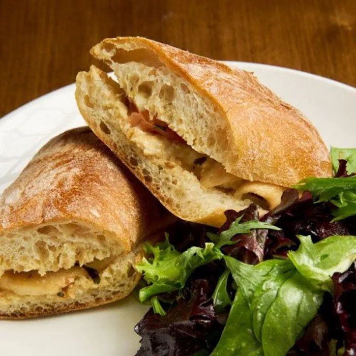 Mandara's Ristorante & Pizzeria Picture 8