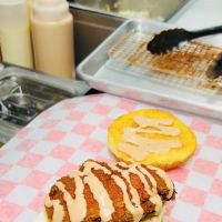 DEEK'S Hot Chicken ico