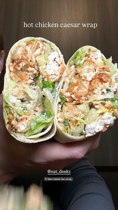 DEEK'S Hot Chicken Picture 6