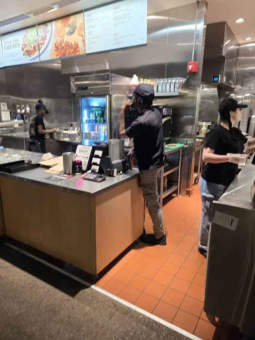 Chipotle Mexican Grill Picture 4