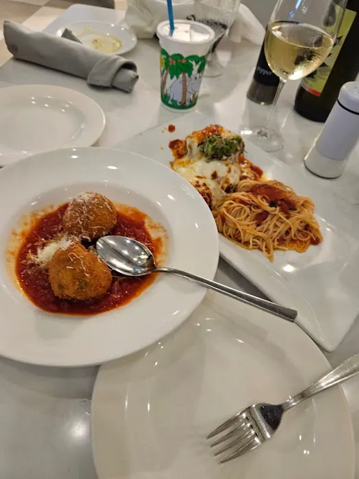 Calandra's Mediterranean Grill Picture 7