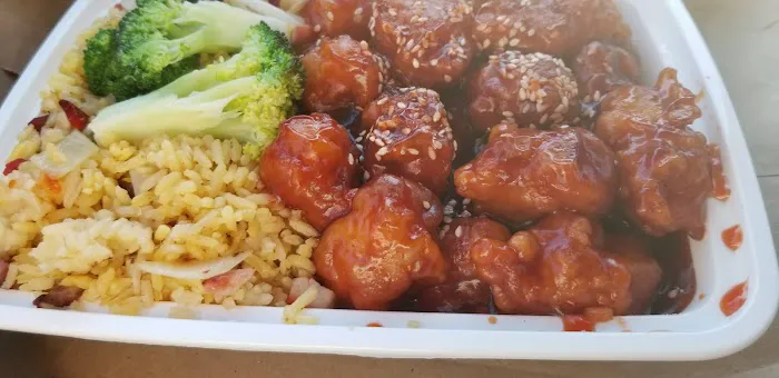 Verona Chinese Kitchen Picture 7