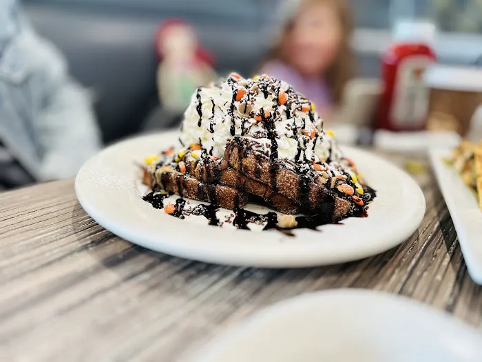 Elm Street Diner Picture 2