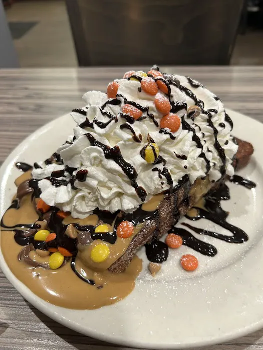 Elm Street Diner Picture 8