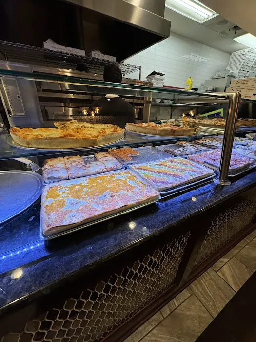 PieZano's Of Northport Picture 6