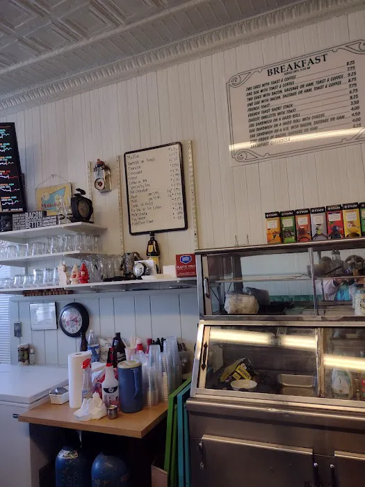 Driftwood Sandwich Shop Picture 3