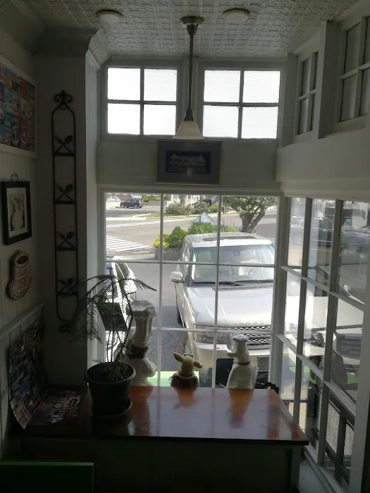 Driftwood Sandwich Shop Picture 7