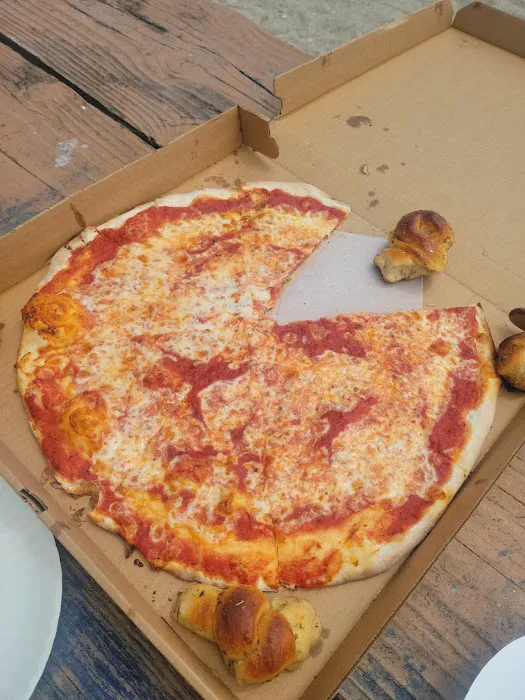 Sammy's Southport Pizza House Picture 9